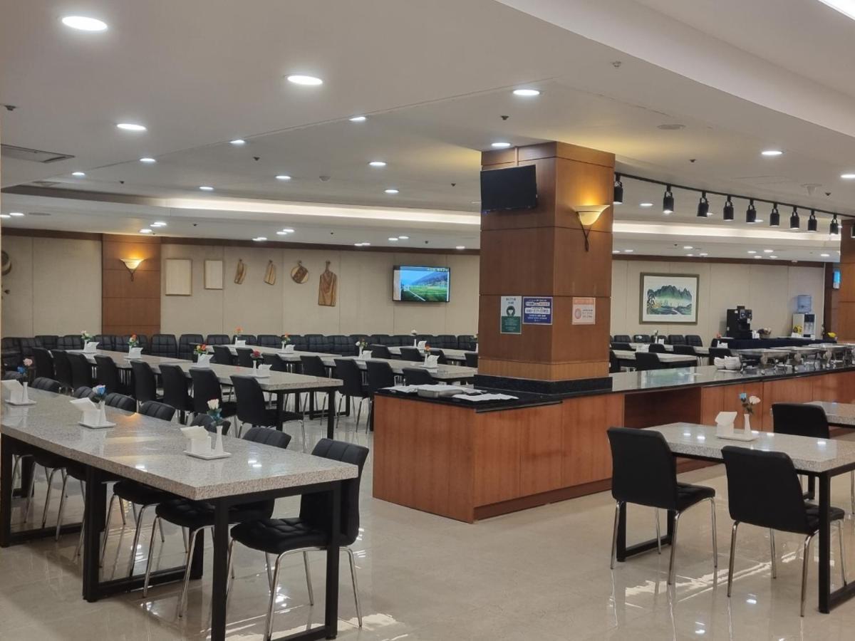 Hotel Ramada By Wyndham Suanbo Chungju Esterno foto